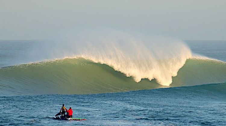 HOULE À LA NORD – Le célèbre challenge de grosses vagues, aujourd’hui ?